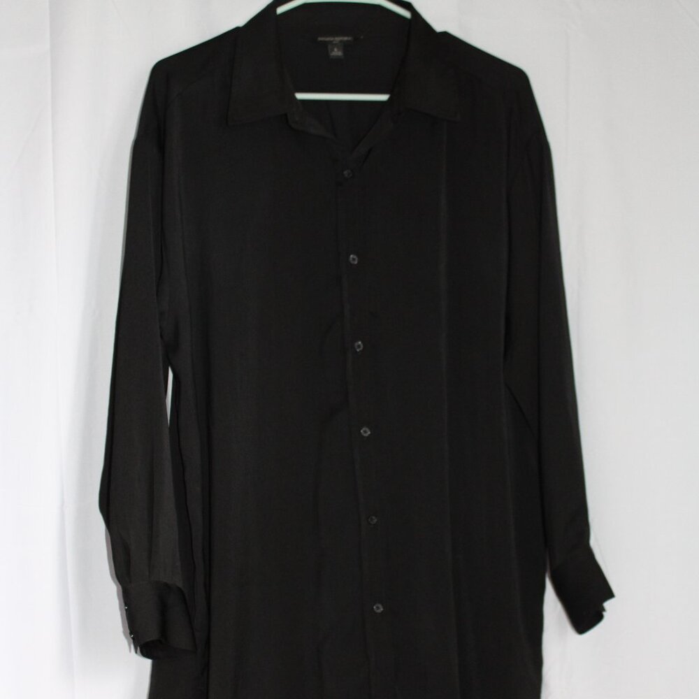 Banana Republic Women's Matte Satin Black Button Up Collared Long Sleeve Large